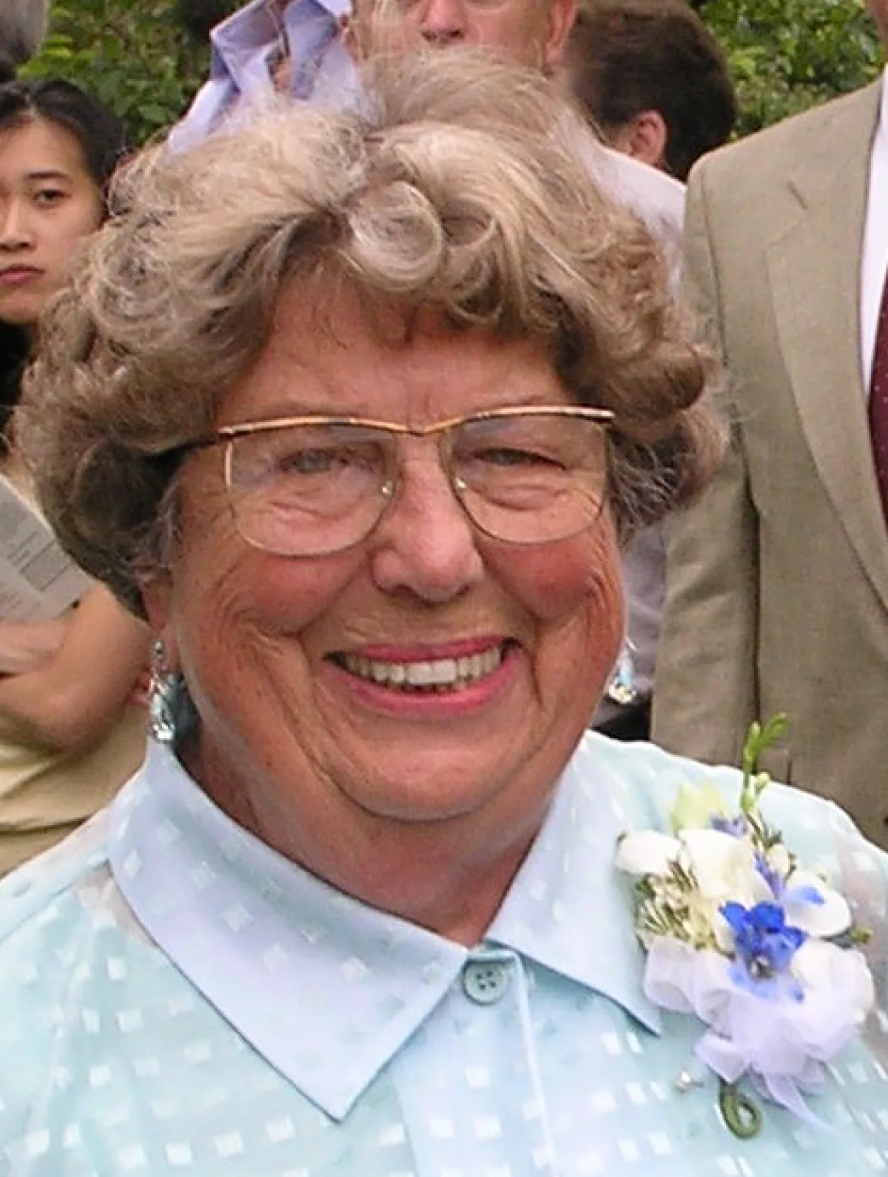 cropped mom